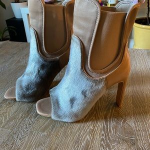 Designer Harp Seal Fur boots made in Nunavut